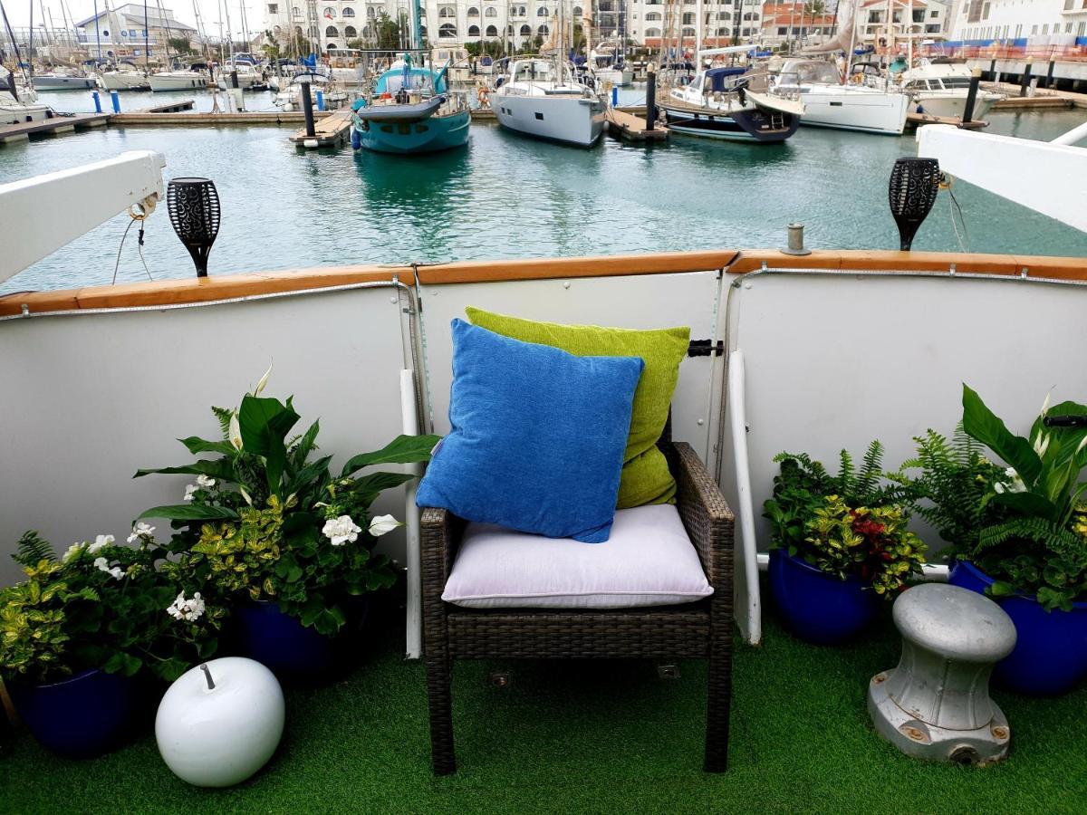 Jasmine Coral Jay Boutique Boatel Ocean Village Gibraltar Exterior foto