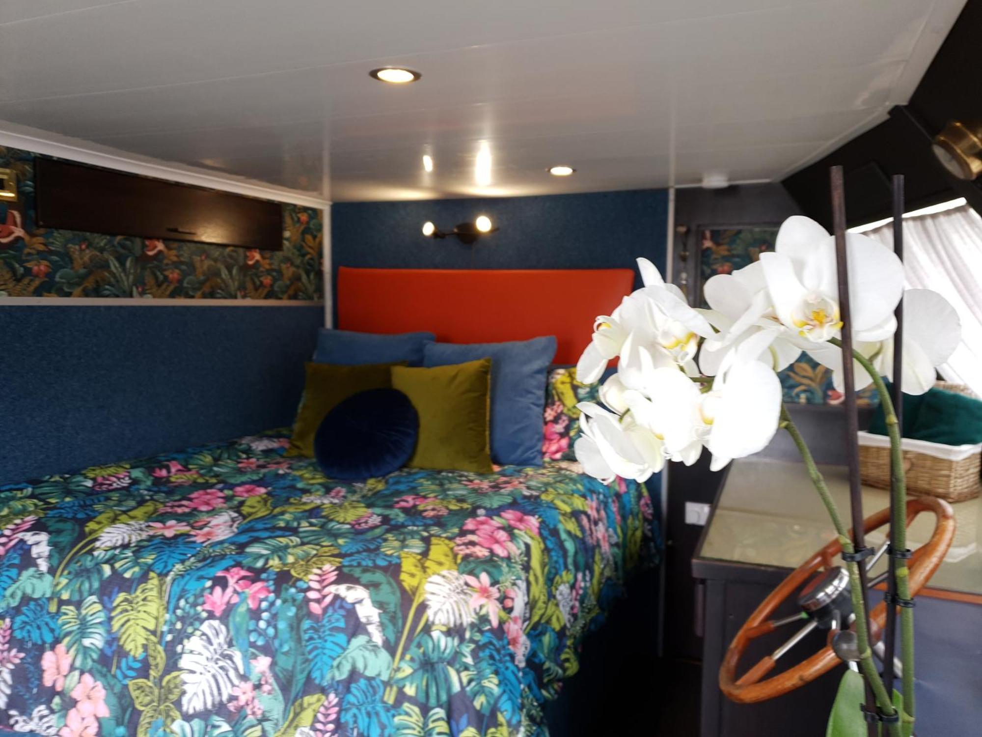 Jasmine Coral Jay Boutique Boatel Ocean Village Gibraltar Habitación foto